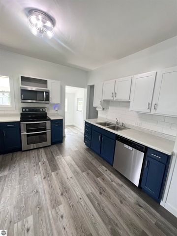 153 Allen Avenue, Alma, MI 48801