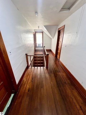 153 Allen Avenue, Alma, MI 48801