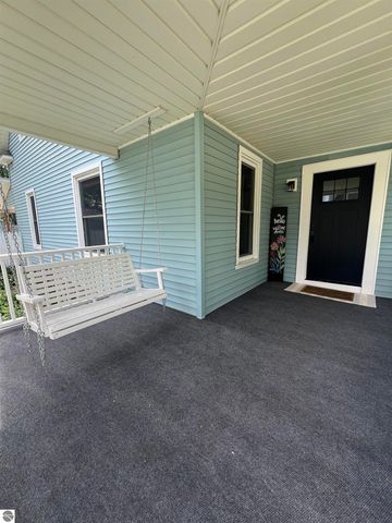 153 Allen Avenue, Alma, MI 48801