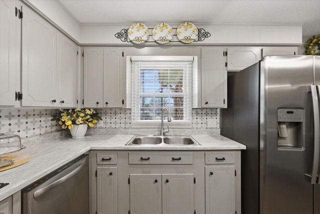 276 Lake Forest Drive, Spartanburg, SC 29307