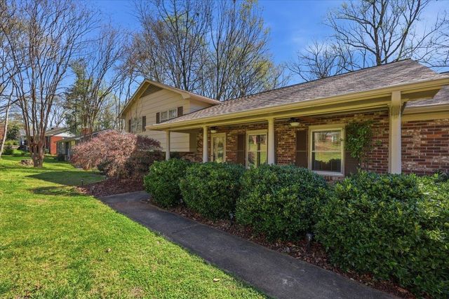 276 Lake Forest Drive, Spartanburg, SC 29307