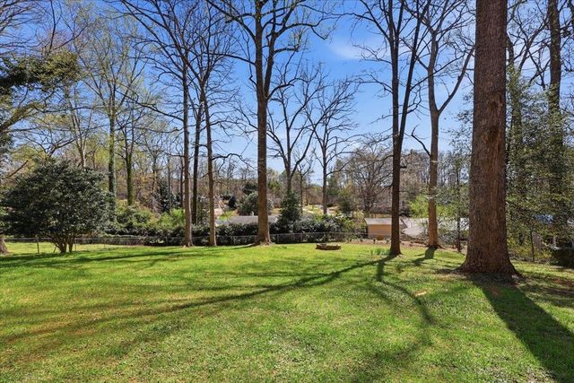 276 Lake Forest Drive, Spartanburg, SC 29307