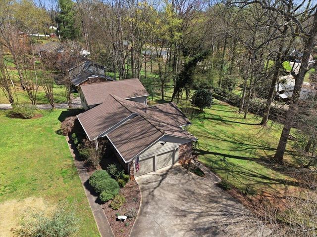 276 Lake Forest Drive, Spartanburg, SC 29307