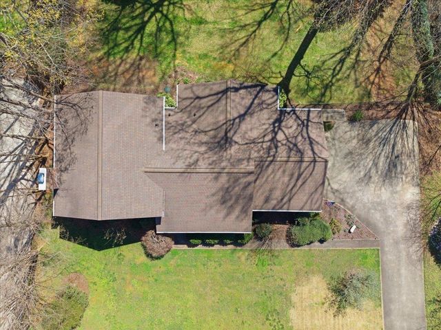 276 Lake Forest Drive, Spartanburg, SC 29307