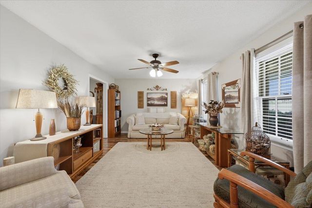 276 Lake Forest Drive, Spartanburg, SC 29307