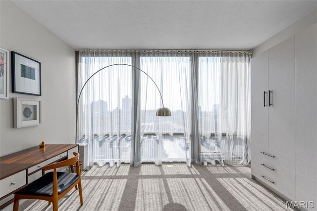 4909 Laclede Avenue 804, St Louis, MO 63108