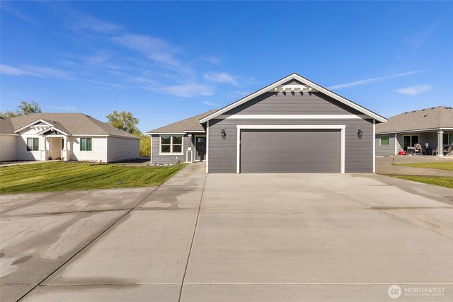 4246 W Sandy Court, Moses Lake, WA 98837