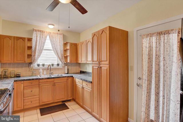 1702 N 5TH ST, Harrisburg, PA 17102