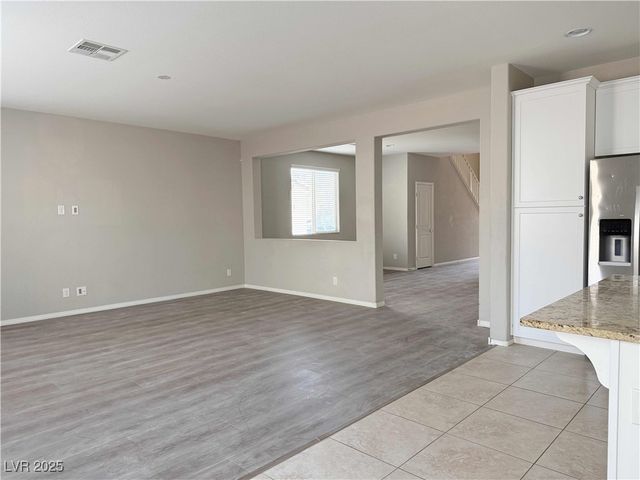 7399 Amesbury Street, Las Vegas, NV 89113