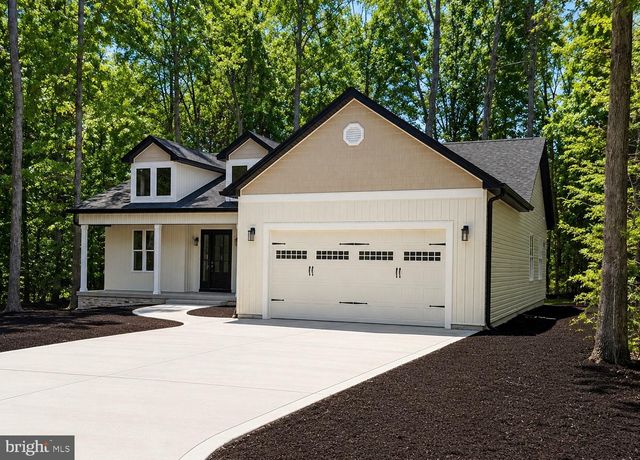 318 FAIRWAY DR, Locust Grove, VA 22508