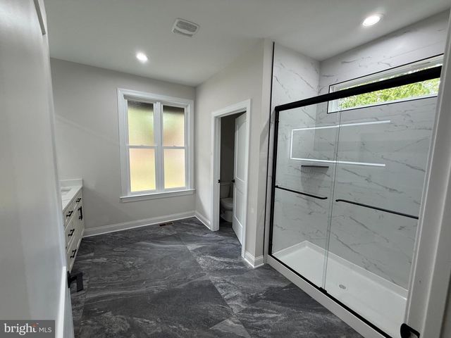 318 FAIRWAY DR, Locust Grove, VA 22508