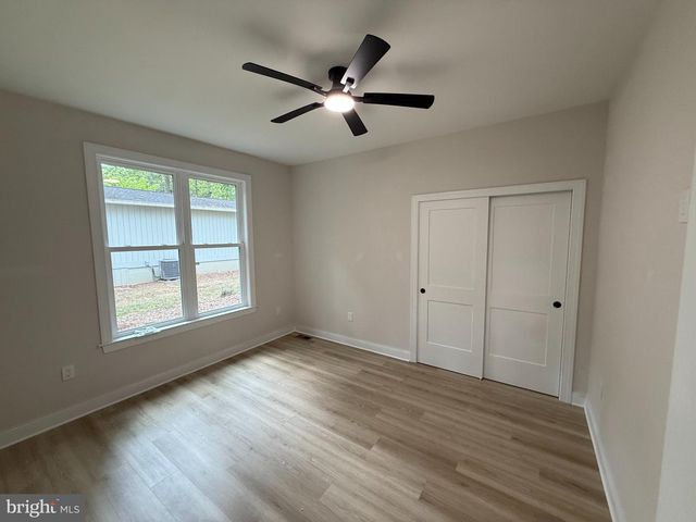 318 FAIRWAY DR, Locust Grove, VA 22508