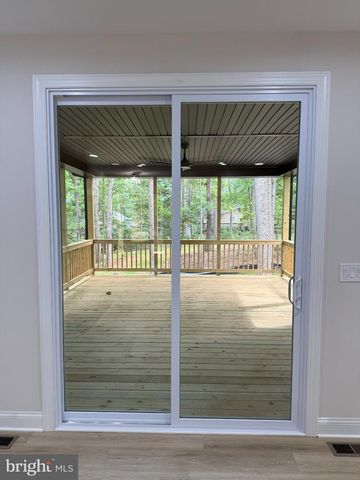 318 FAIRWAY DR, Locust Grove, VA 22508