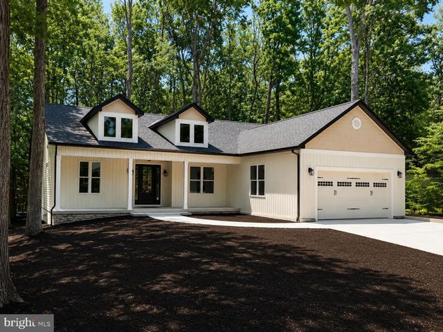 318 FAIRWAY DR, Locust Grove, VA 22508