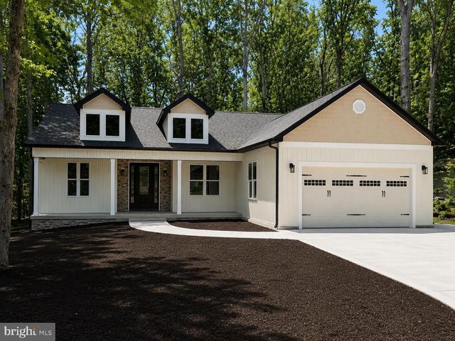 318 FAIRWAY DR, Locust Grove, VA 22508