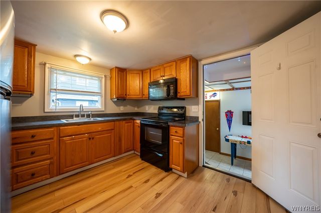 4470 Stratford, Hamburg, NY 14075