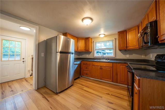 4470 Stratford, Hamburg, NY 14075
