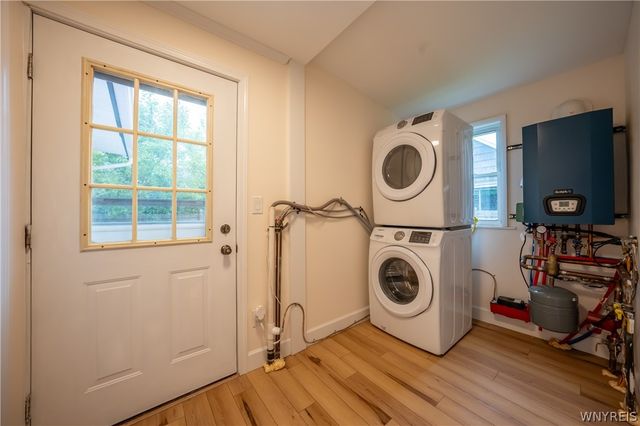 4470 Stratford, Hamburg, NY 14075