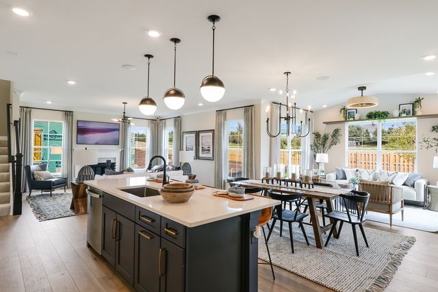 42 River Highlands Drive, Hawthorn Woods, IL 60047