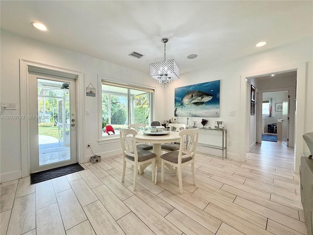 823 NE 107th St, Biscayne Park, FL 33161