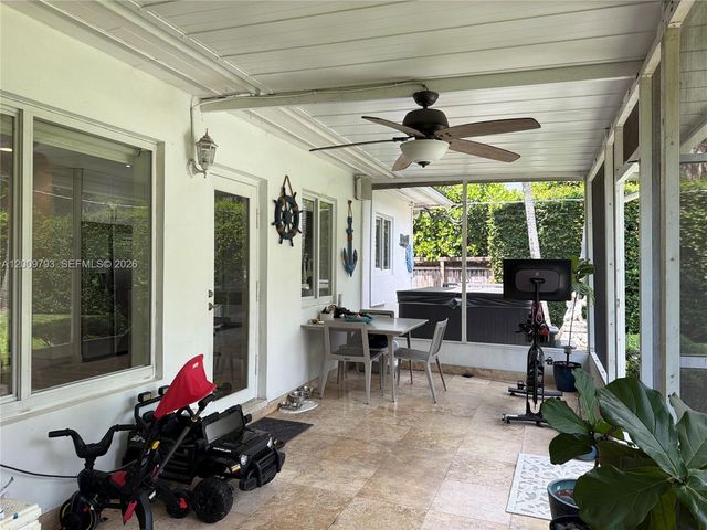 823 NE 107th St, Biscayne Park, FL 33161