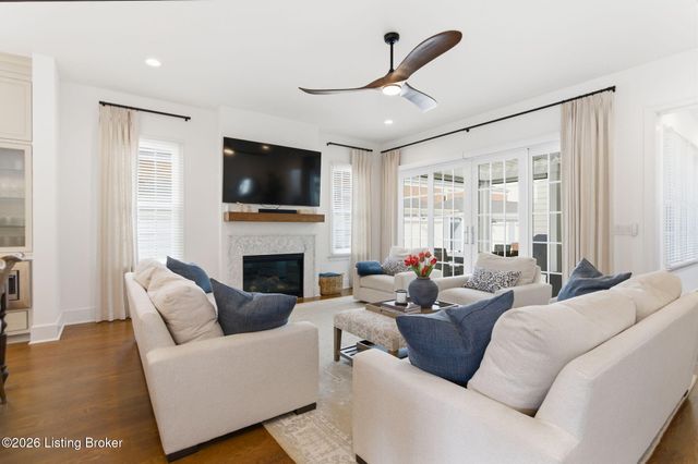 6222 Saint Bernadette Ave, Prospect, KY 40059