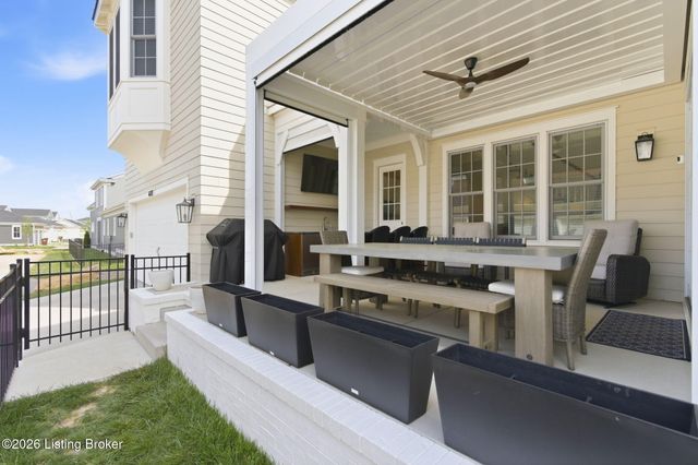 6222 Saint Bernadette Ave, Prospect, KY 40059