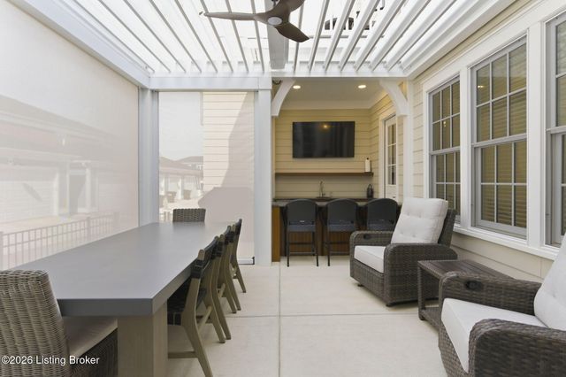 6222 Saint Bernadette Ave, Prospect, KY 40059