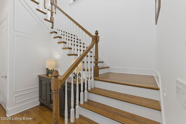 6222 Saint Bernadette Ave, Prospect, KY 40059