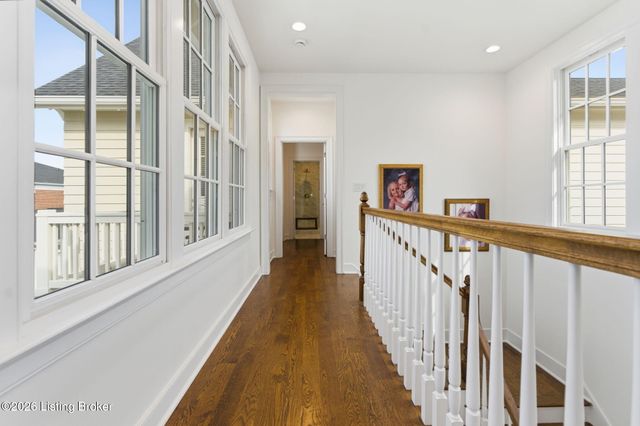 6222 Saint Bernadette Ave, Prospect, KY 40059