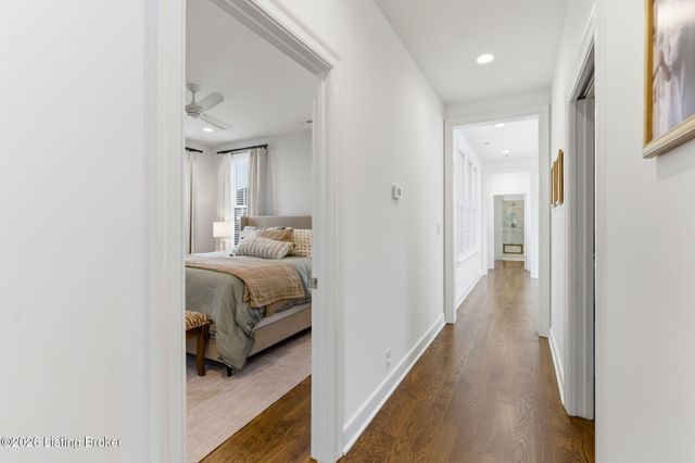 6222 Saint Bernadette Ave, Prospect, KY 40059