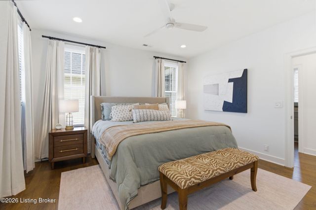 6222 Saint Bernadette Ave, Prospect, KY 40059