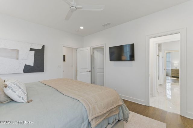 6222 Saint Bernadette Ave, Prospect, KY 40059