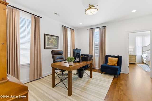 6222 Saint Bernadette Ave, Prospect, KY 40059