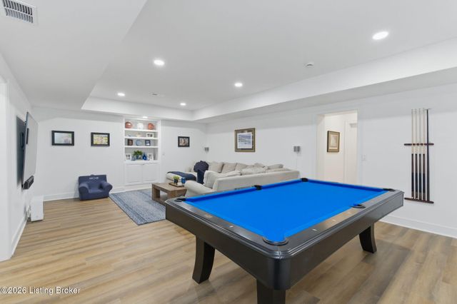 6222 Saint Bernadette Ave, Prospect, KY 40059