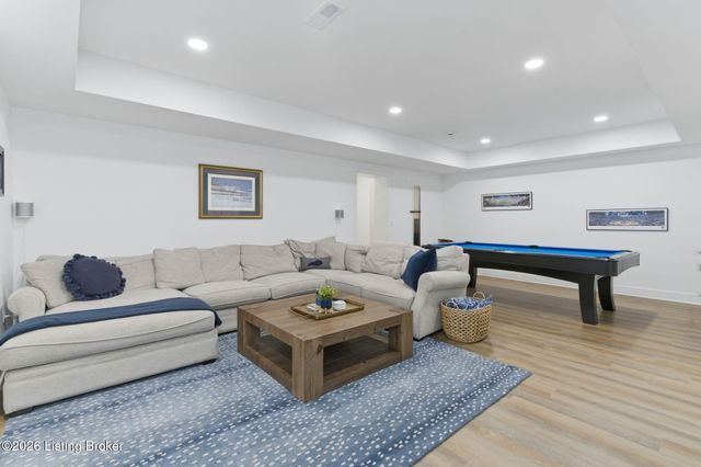 6222 Saint Bernadette Ave, Prospect, KY 40059