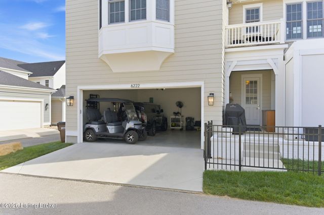 6222 Saint Bernadette Ave, Prospect, KY 40059