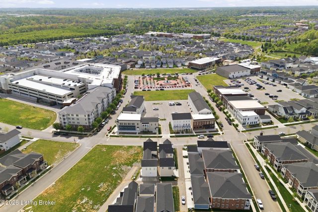 6222 Saint Bernadette Ave, Prospect, KY 40059