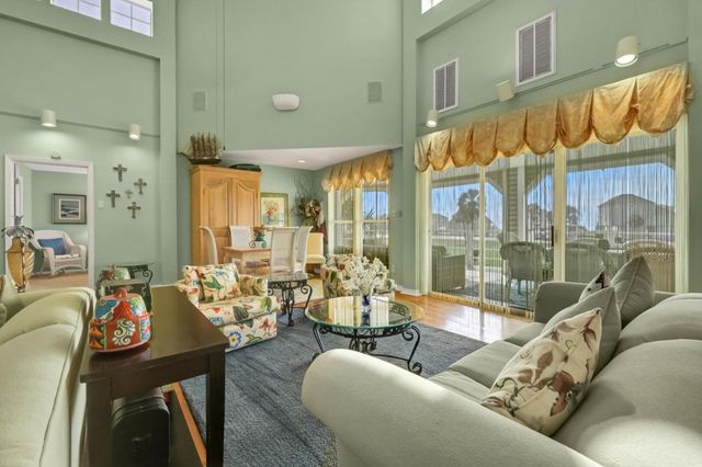 18403 Shaman Drive, Galveston, TX 77554