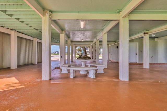 18403 Shaman Drive, Galveston, TX 77554