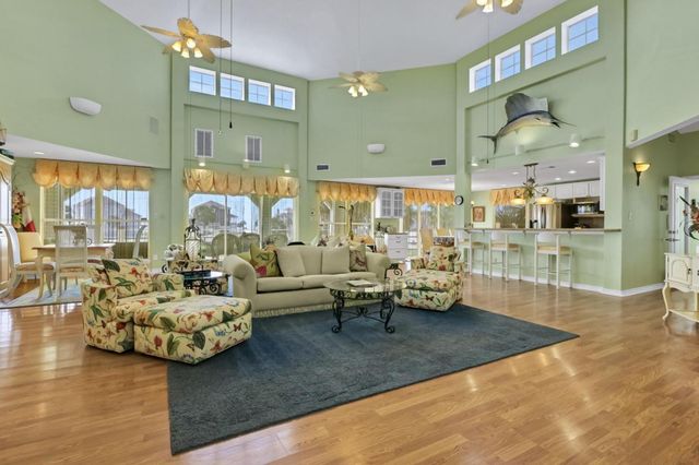 18403 Shaman Drive, Galveston, TX 77554