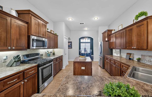 10926 Westhaven Cir, Flint, TX 75762