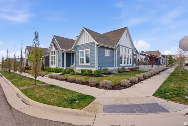 11566 S HOLLY SPRINGS DR, South Jordan, UT 84009