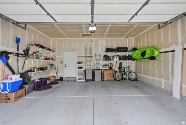 11566 S HOLLY SPRINGS DR, South Jordan, UT 84009