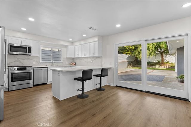 2120 Palos Verdes W, Palos Verdes Estates, CA 90274