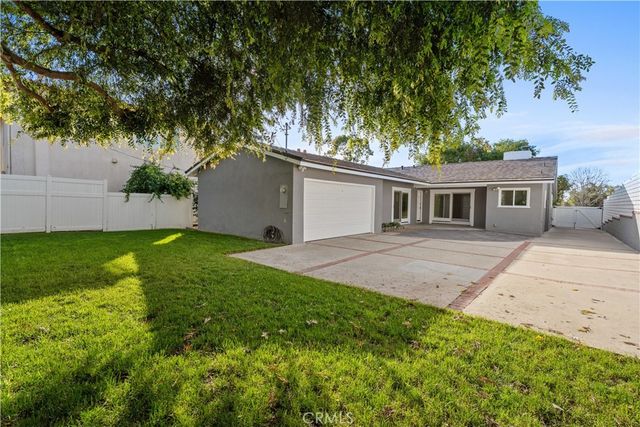 2120 Palos Verdes W, Palos Verdes Estates, CA 90274