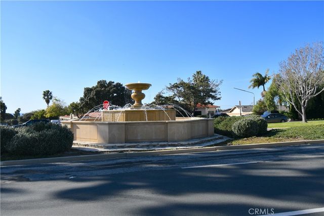 2120 Palos Verdes W, Palos Verdes Estates, CA 90274