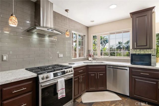 6590 Hawarden Drive, Riverside, CA 92506
