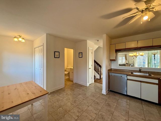 28 SERVAN CT, Wilmington, DE 19805