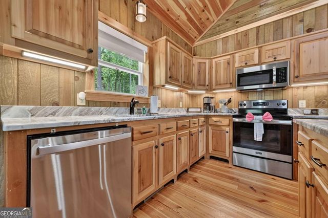 210 Ridge Top Trail, Blue Ridge, GA 30513
